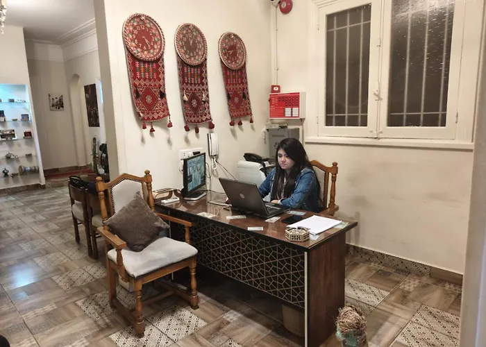 Central Cairo Inn Hotel